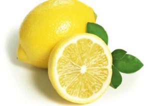 qué beneficios tiene el limón