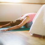 ¿Qué beneficios tiene hacer Yoga?