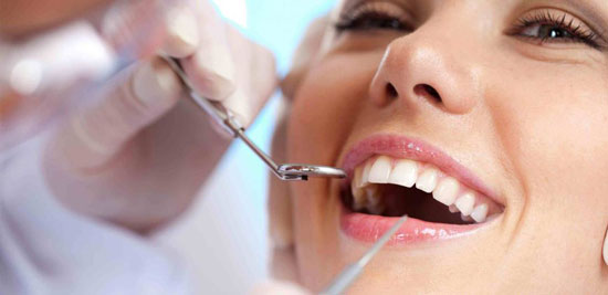 limpieza dental anual de la dentadura